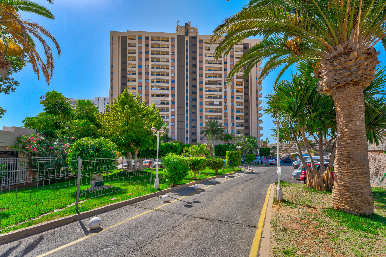 20230425 - 25 - Claudia - Club Paraiso - FV-1.jpg