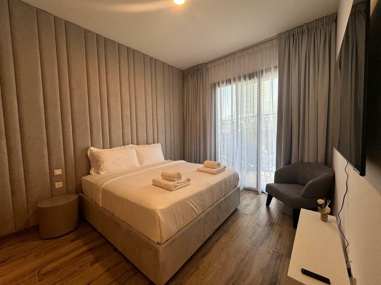 master bedroom 2.jpg