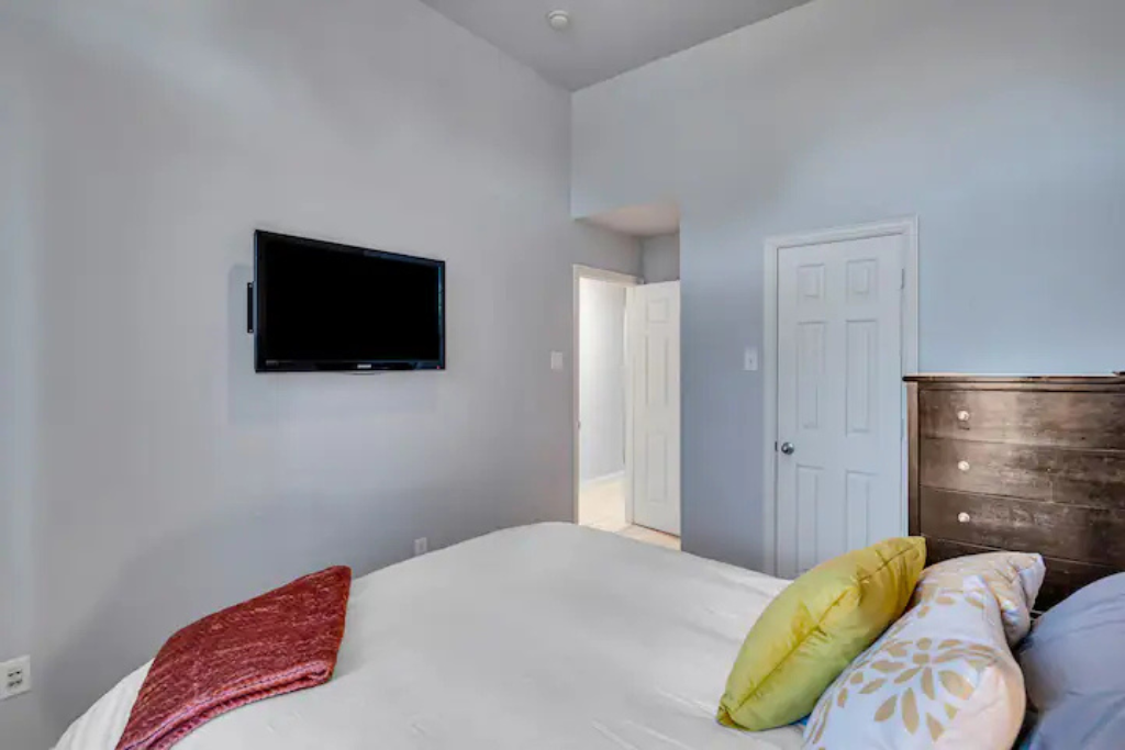 Larreta Airbnb pics  (19).png