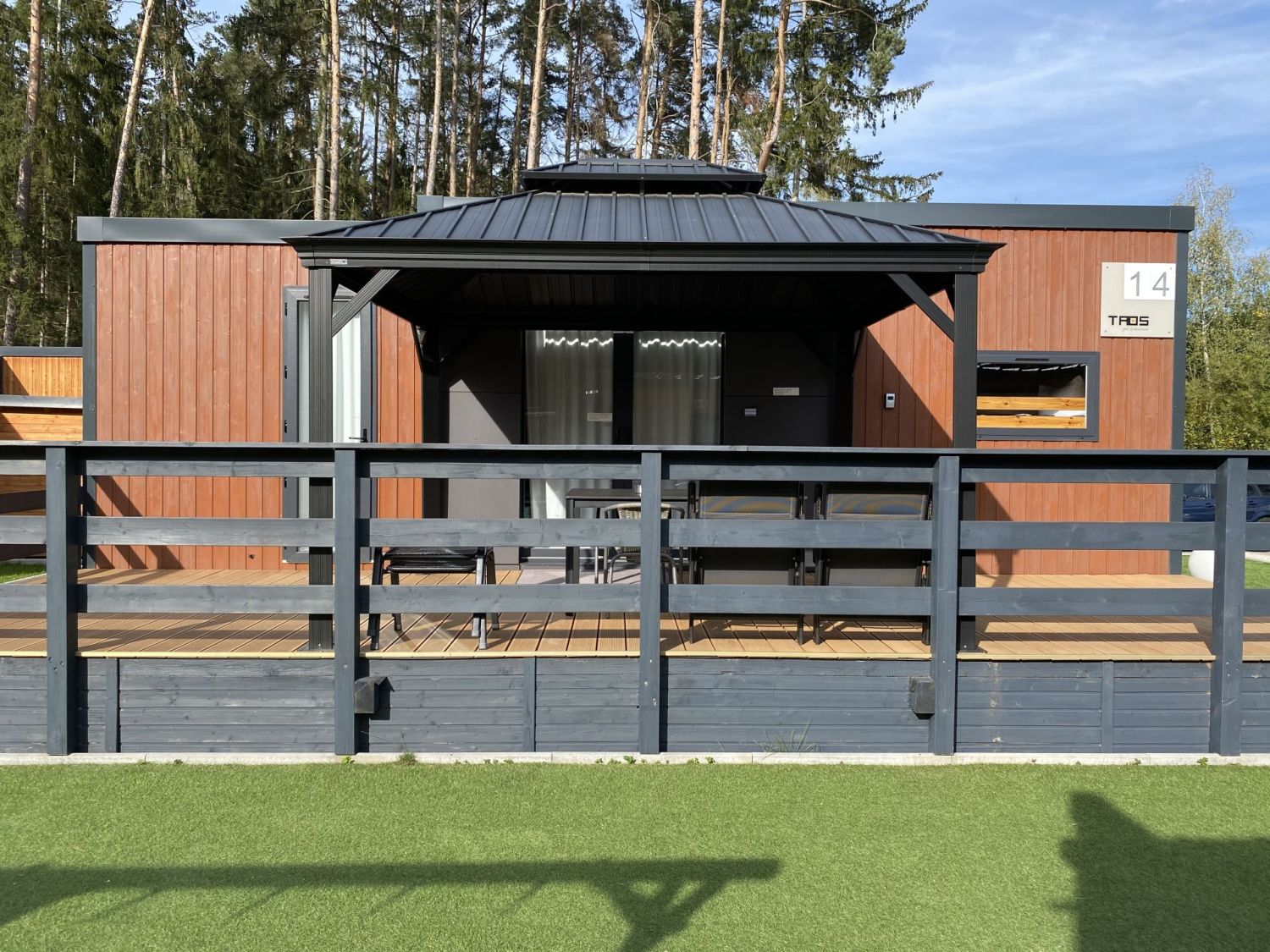 WA106_(Mobilheim Stpl. 14) Sonnenrieder Straße 5, 92442 Wackersdorf (2).jpg