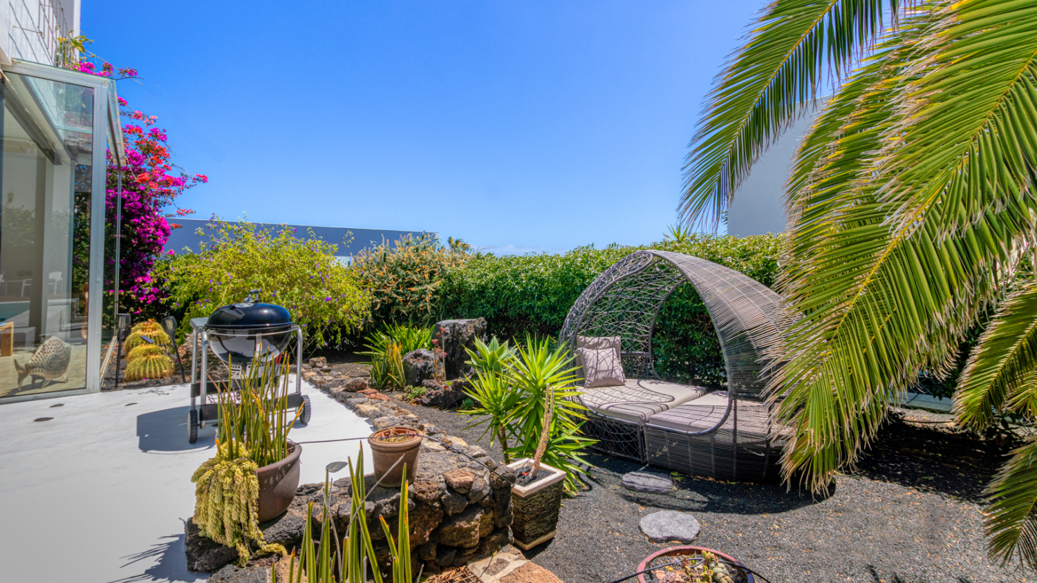 GARDEN CHILL LESS 2MB.jpg