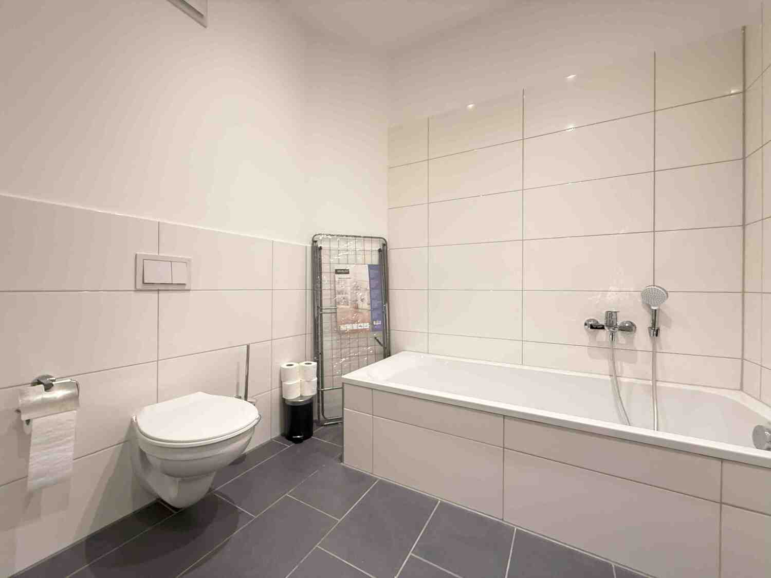 AM1237_Mildred-Scheel-Straße 9, 92224 Amberg (10).jpg