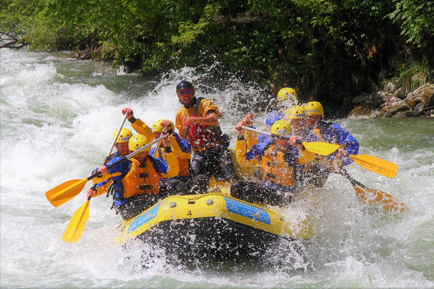 rafting-sul-fiume-Noce-in-Val-di-Sole-Trentino.jpg