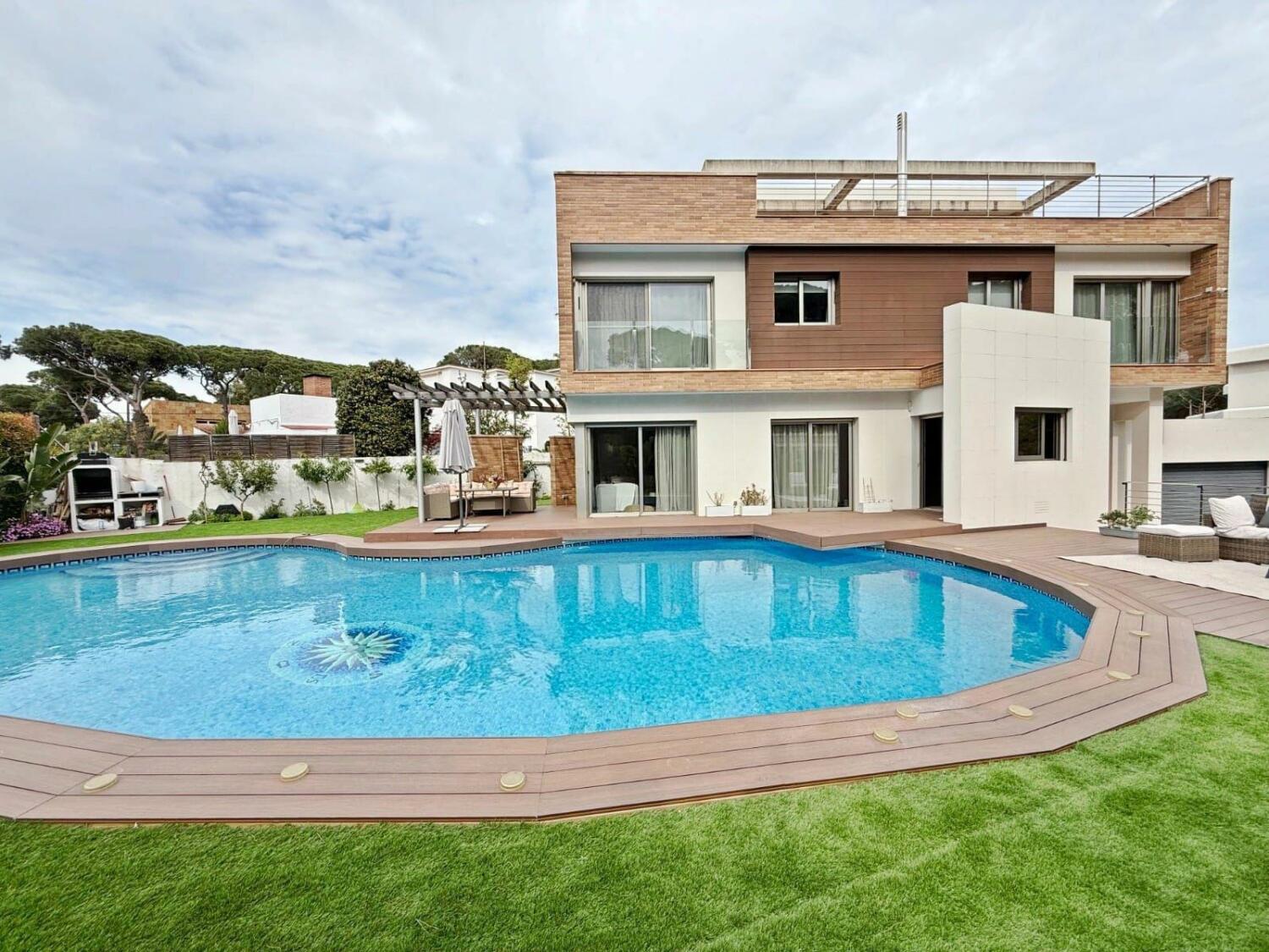 WhatsApp Image 2025-04-24 at 15.58.34 (1).jpeg