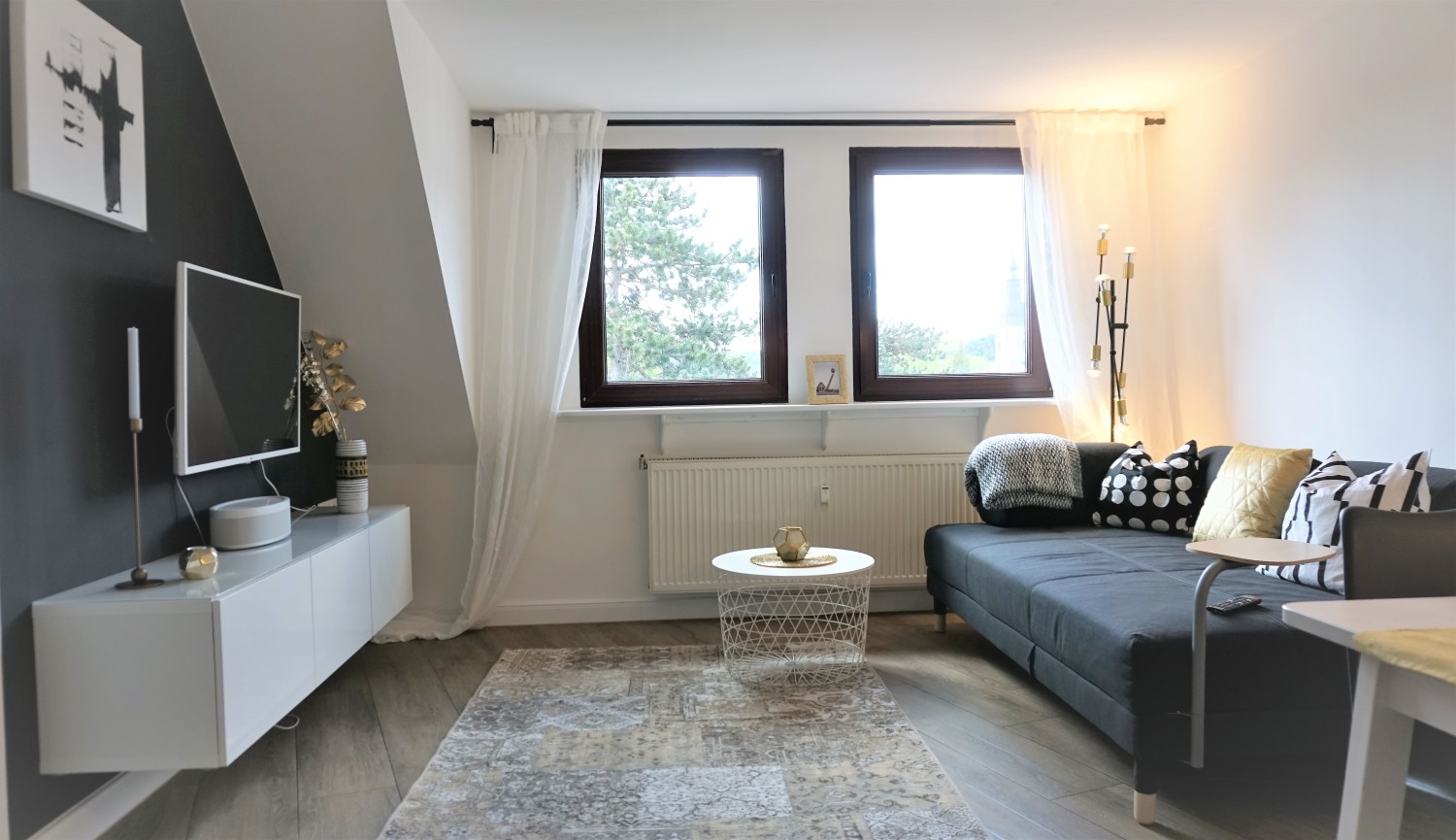 Wohnzimmer totale.jpg