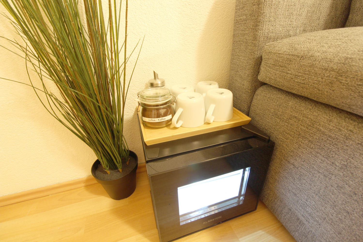 2022-10-26 - 303 - fridge_b.jpg