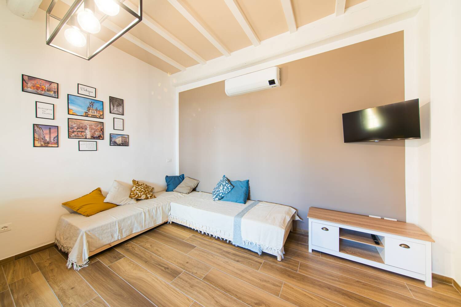 Cicogna House-004.jpg