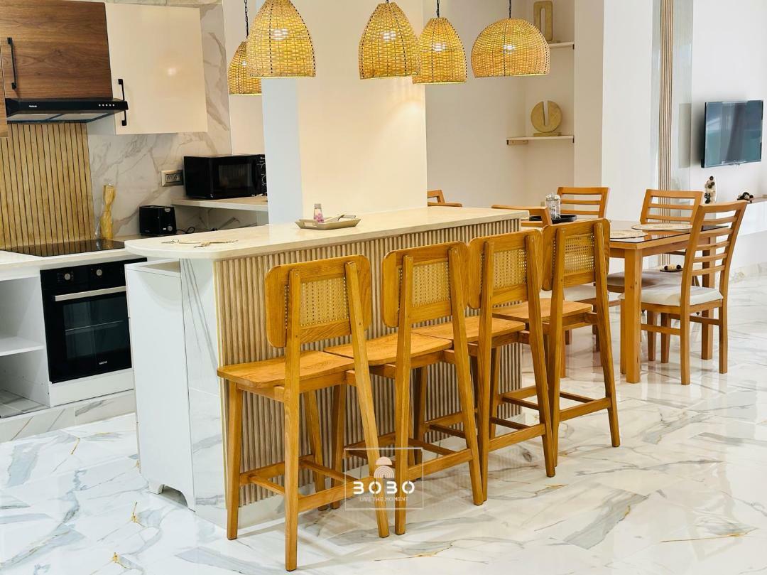 Bar + Cuisine+ Esszimmer + Salon.jpg