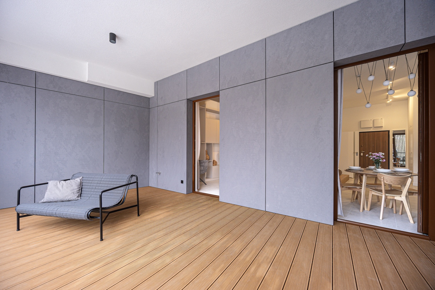 bardzo duży taras w centrum Łodzi przy piotrkowskiej park Sienkiewicza.jpg