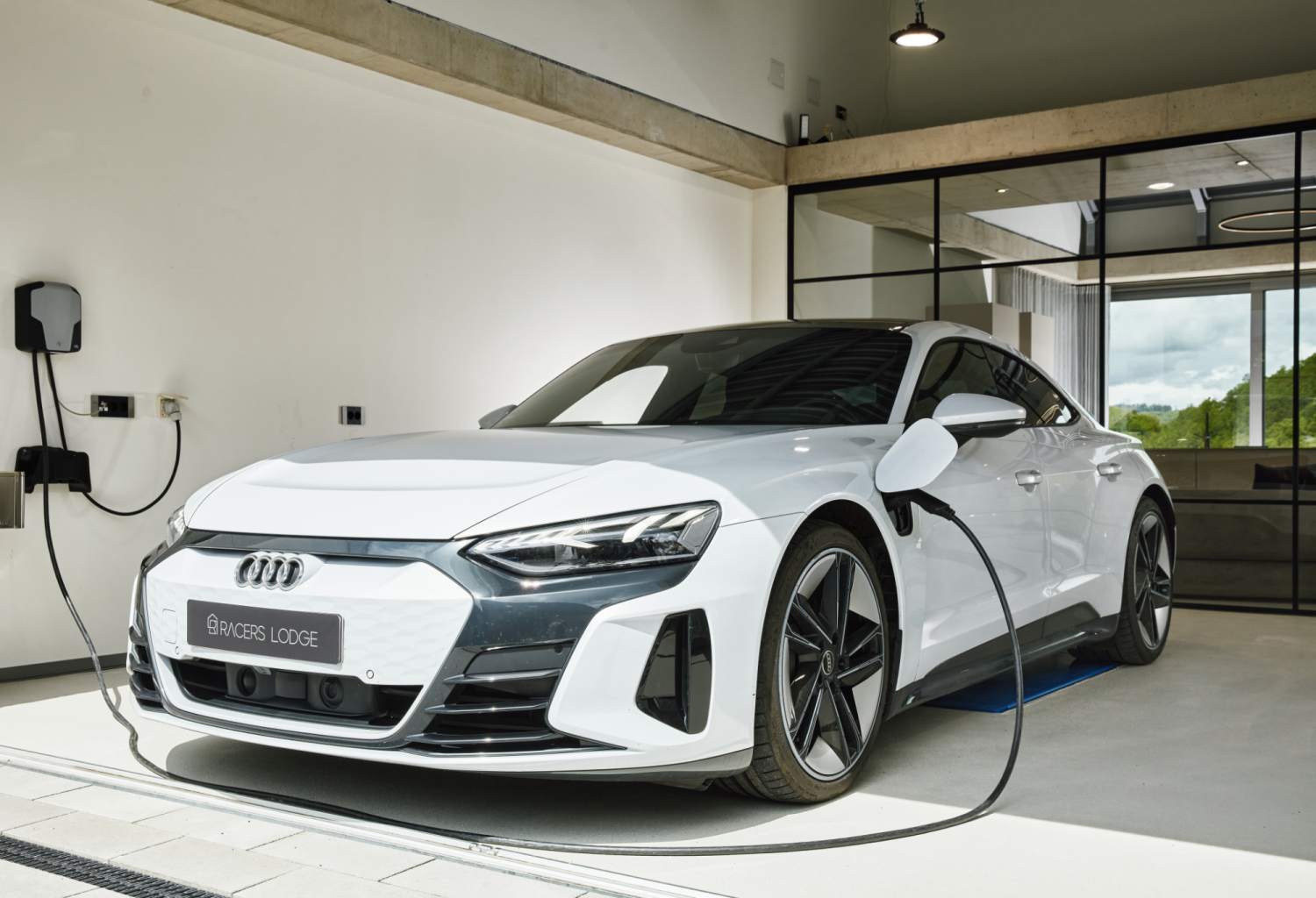 RACERS LODGE-16.05.240660-fert.jpg