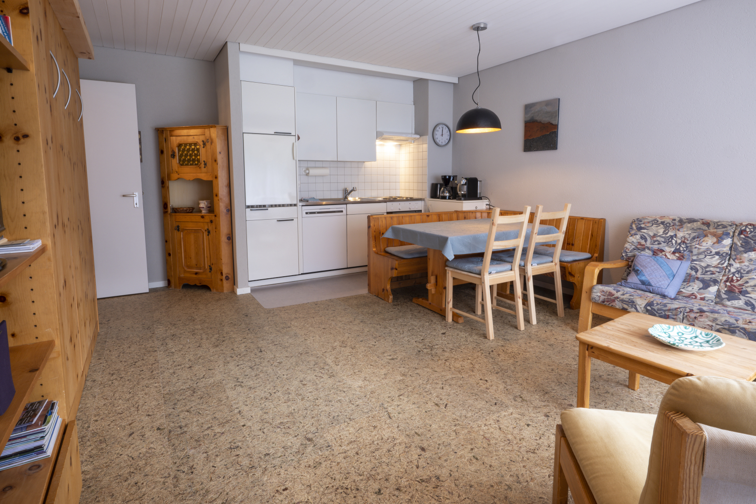 Wohnzimmer mit Küche Casa Irmella 12 Arosa.jpg