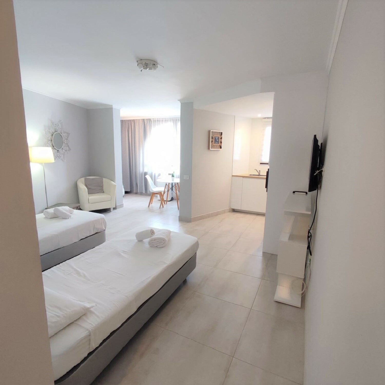 PHOTO-2022-04-13-12-36-06 (3).jpg