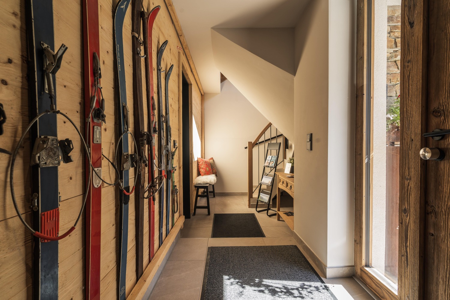 111_Chalet_Bergblick © Mathias Prägant-min.jpg