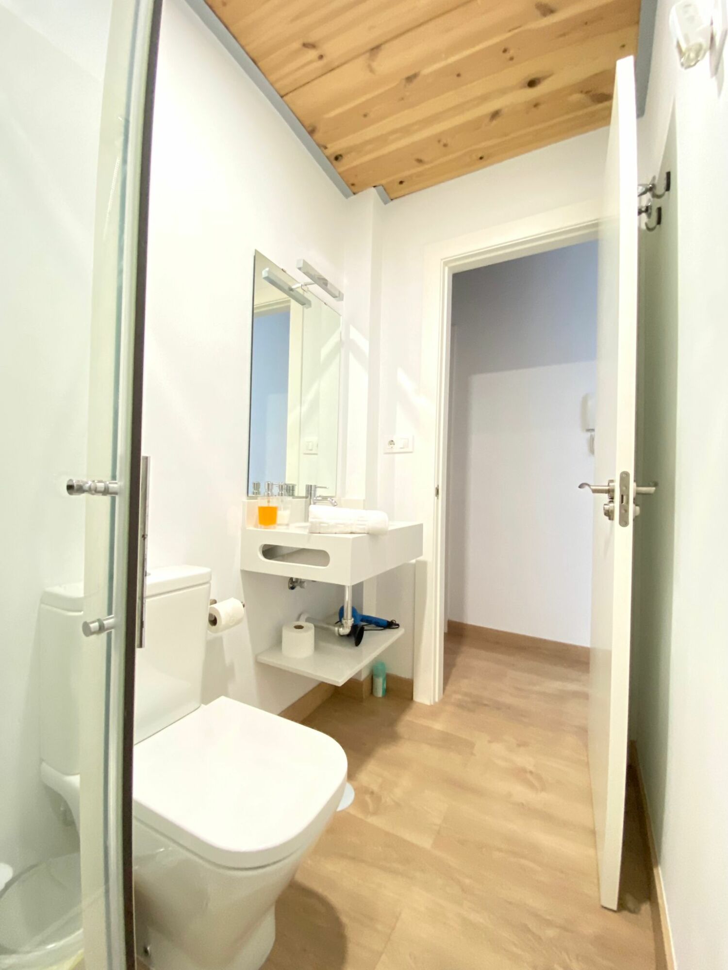 WhatsApp Image 2021-12-15 at 12.56.17 (1).jpeg