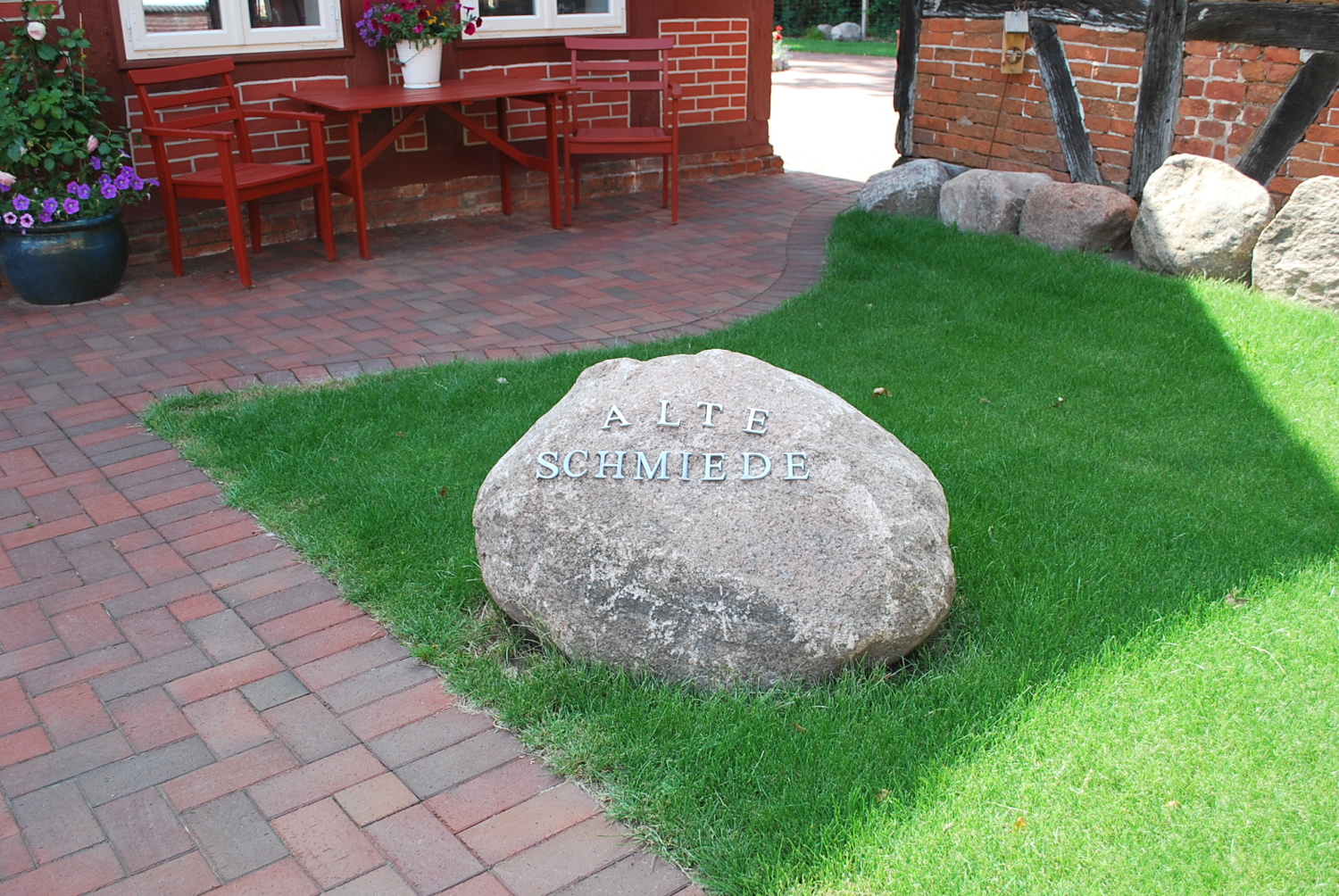 Stein Alte Schmiede.jpg