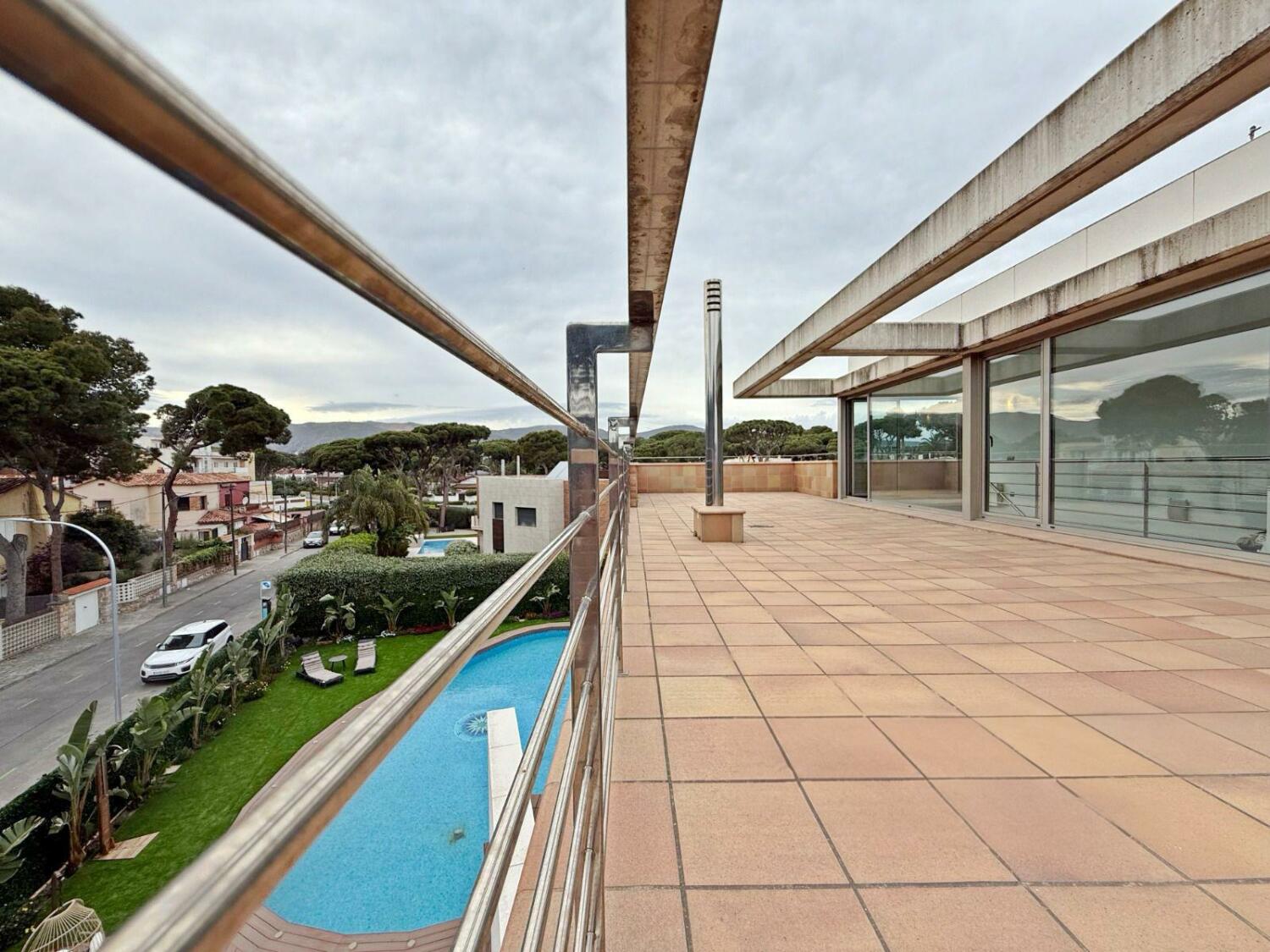 WhatsApp Image 2025-04-24 at 15.57.46 (2).jpeg