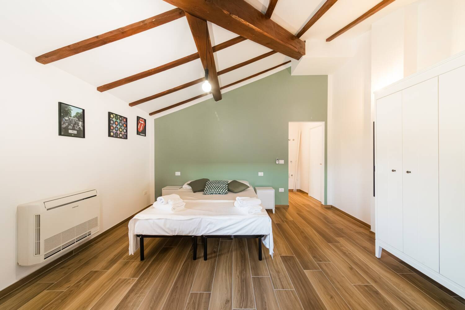 Cicogna House-032.jpg