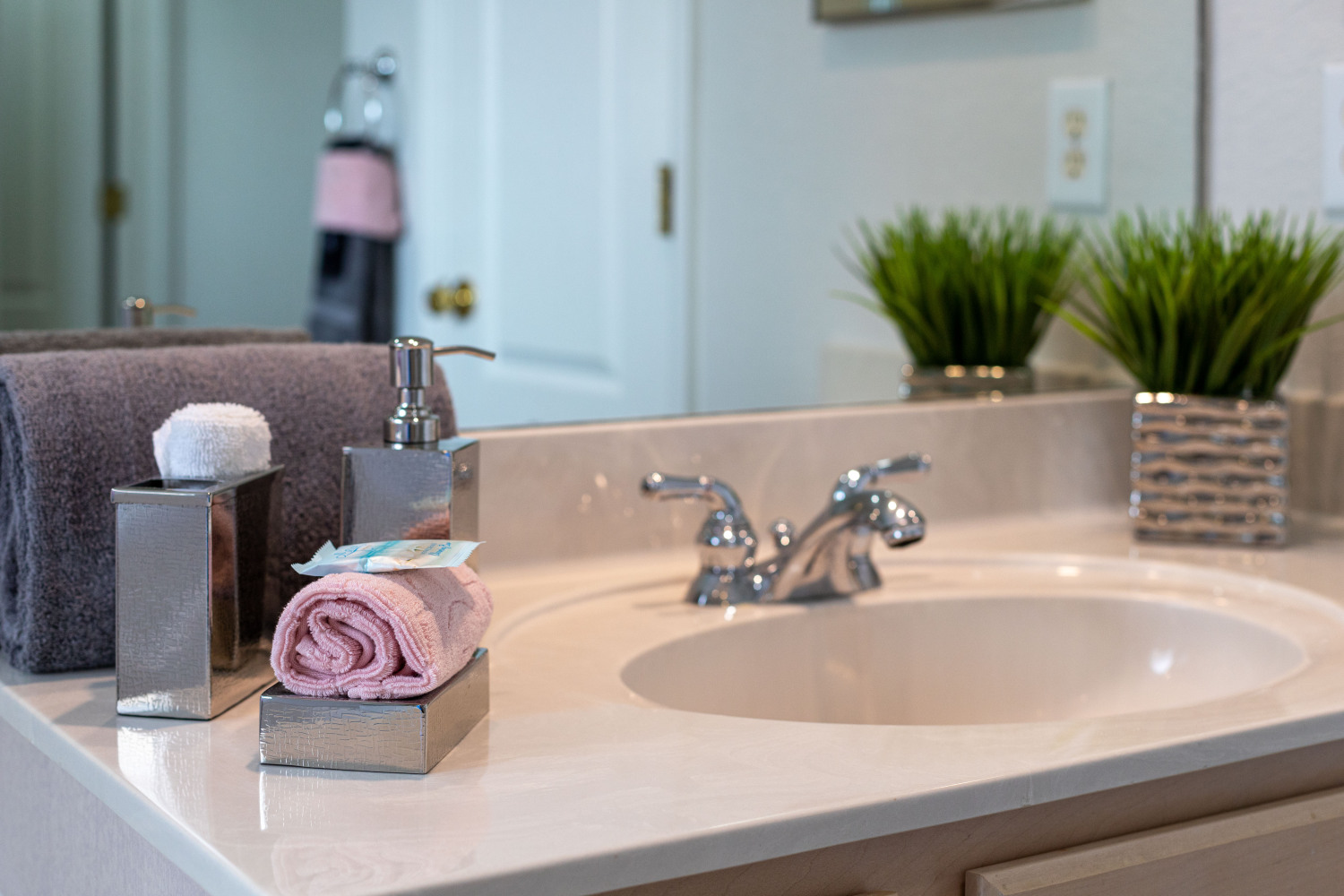 33a-Master Bathroom.jpg