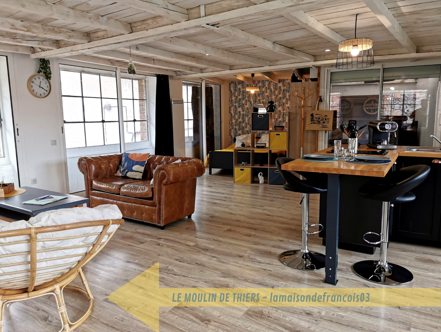 LE MOULINS DE THIERS - LAMAISONDEFRANCOIS03fleche.png