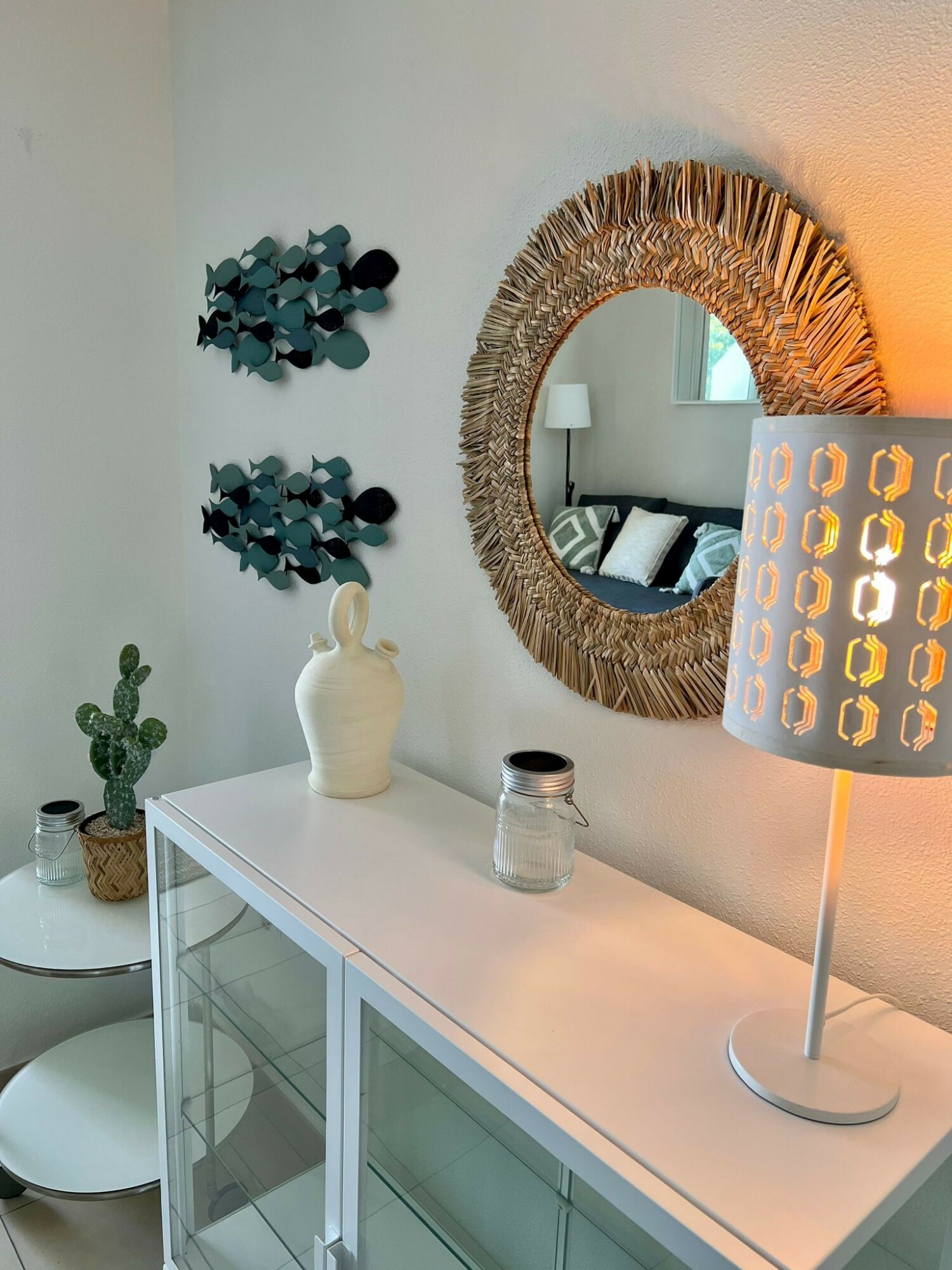 pic ivo living room 9.jpg