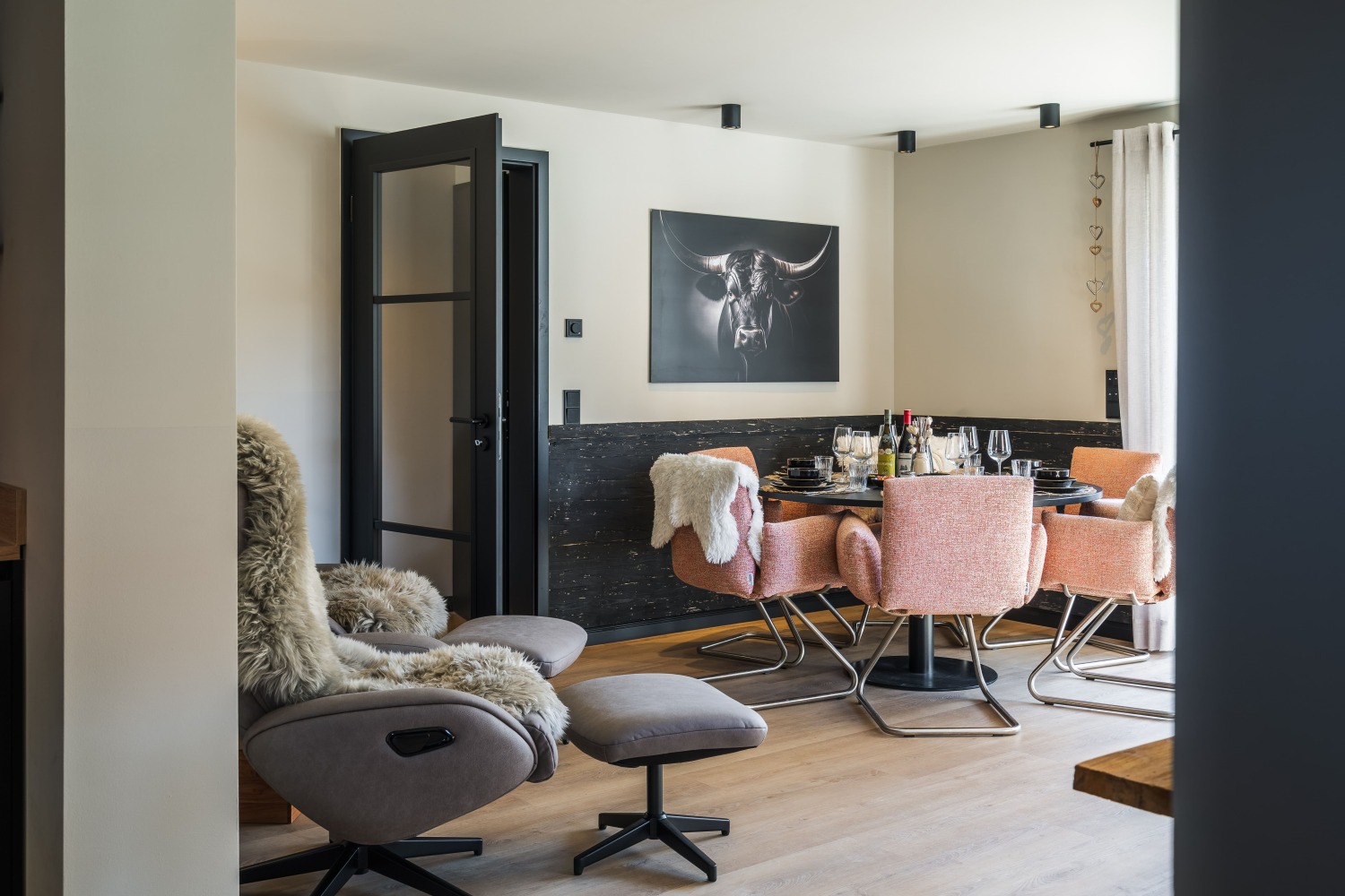 18_Chalet_Bergblick_Ferienwohnungen © Mathias Prägant-min.jpg