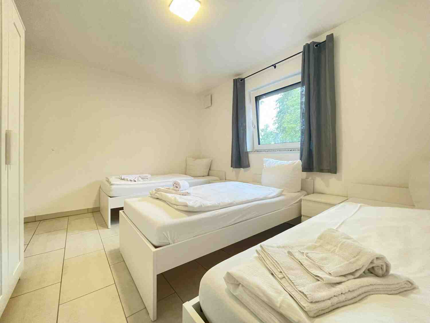 MAX115_ Industriestraße 25b, 93142 Maxhütte-Haidhof (5).jpg