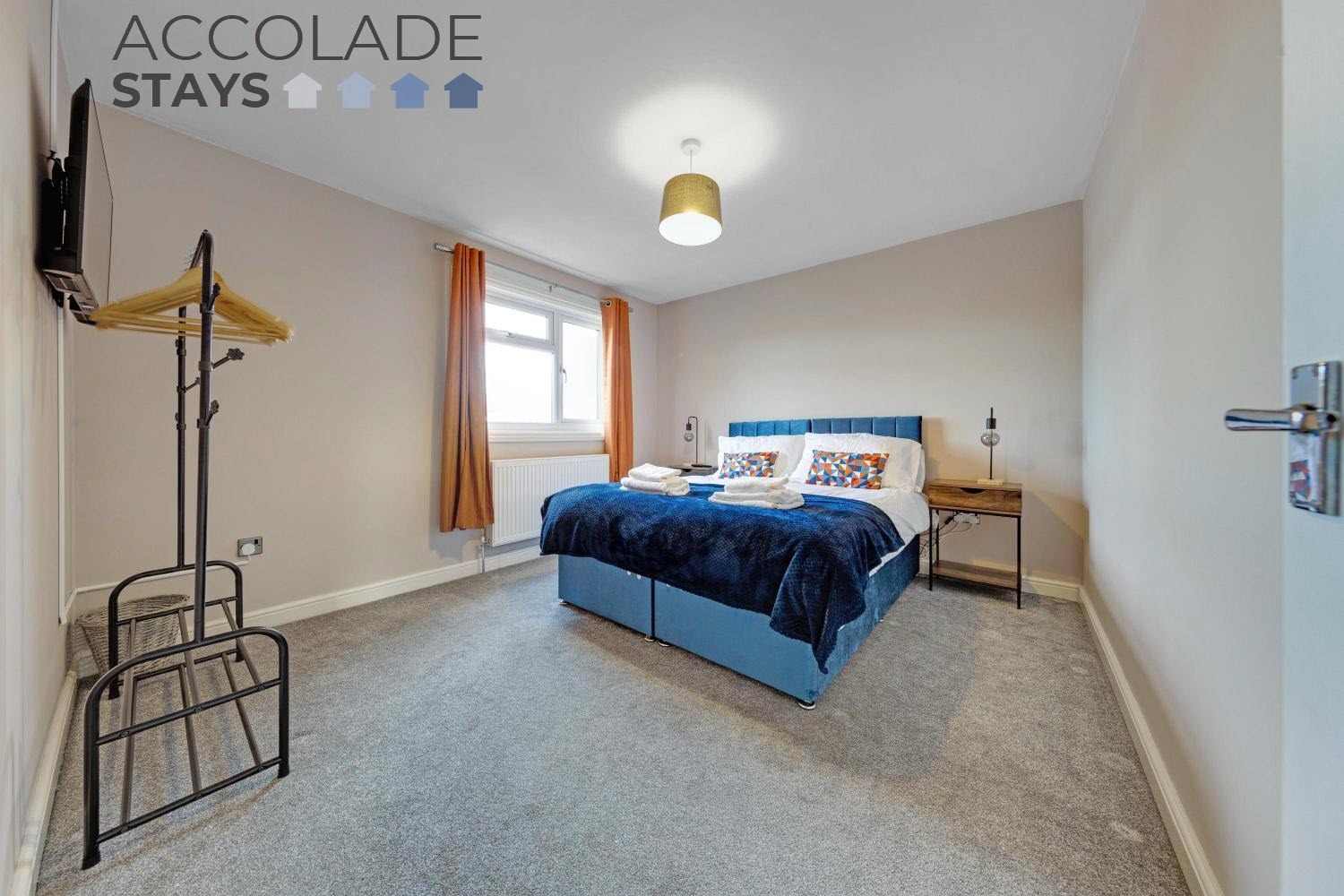 62 Rossini - Bed 2 (king).jpg