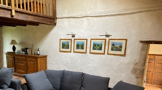 lounge pictures - Copy.jpg