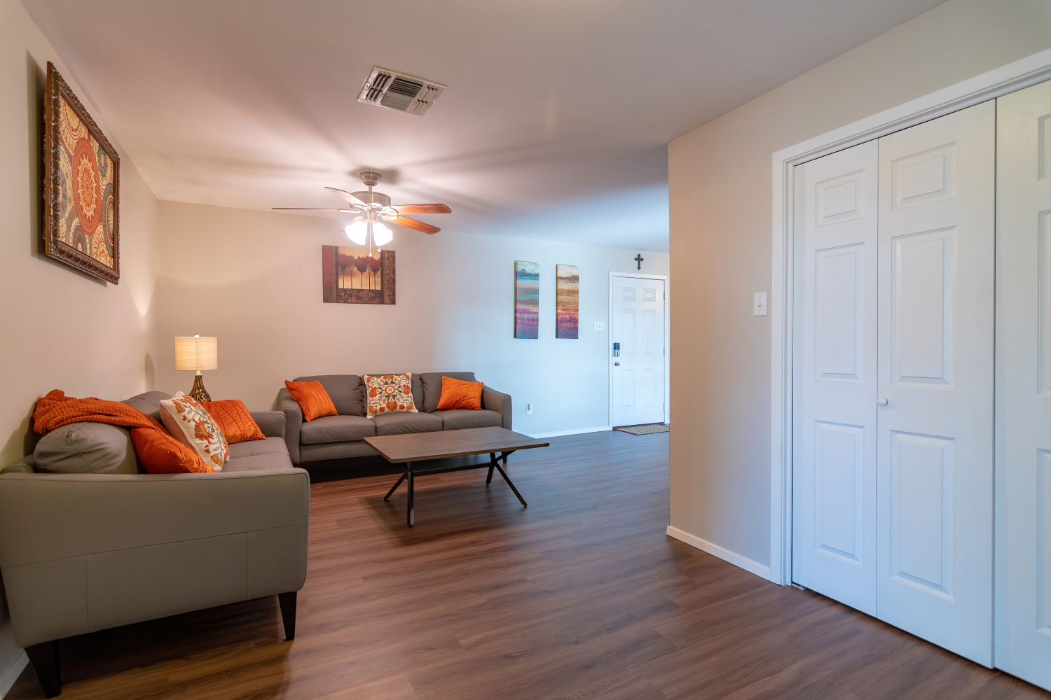 111Robinson-Unit B-007.jpg