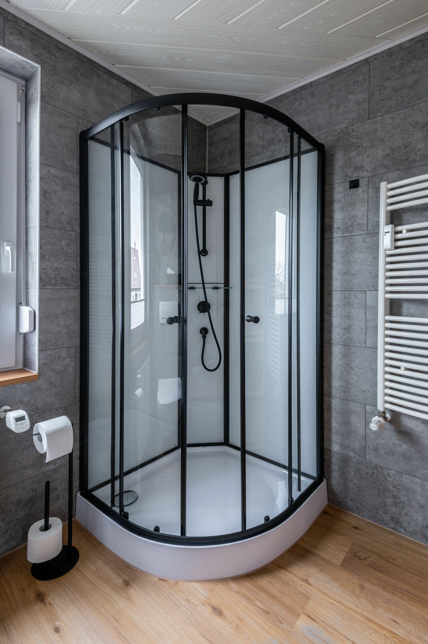 Badezimmer Dusche.jpg