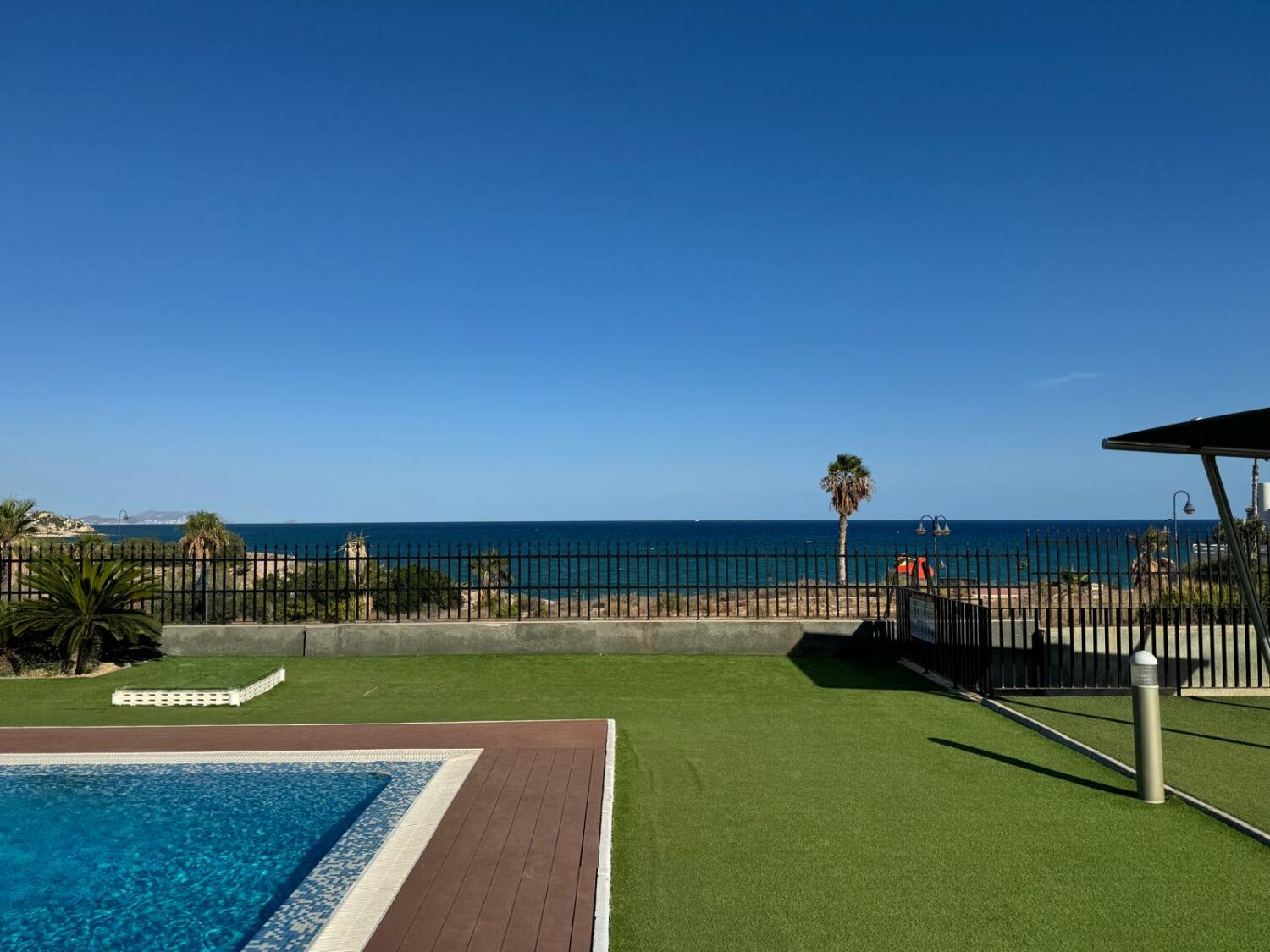 swimming pool and sea.jpg