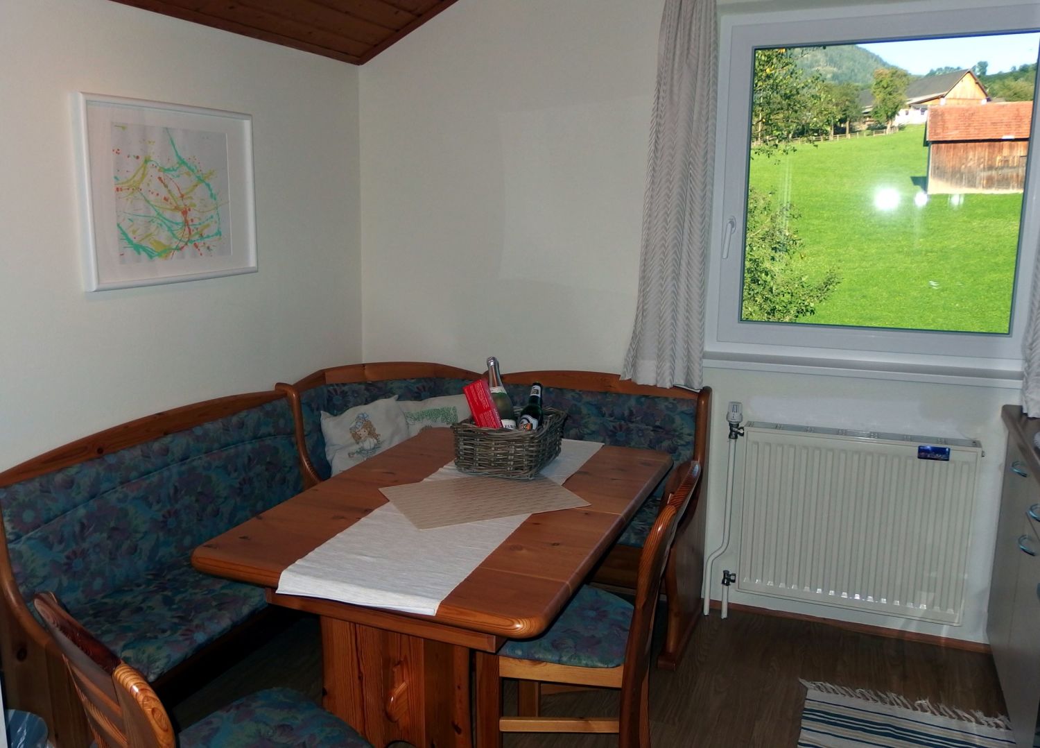 Ferienwohnung Spital am Pyhrn Essecke der Wohnung Mountain View 2 im OG.JPG