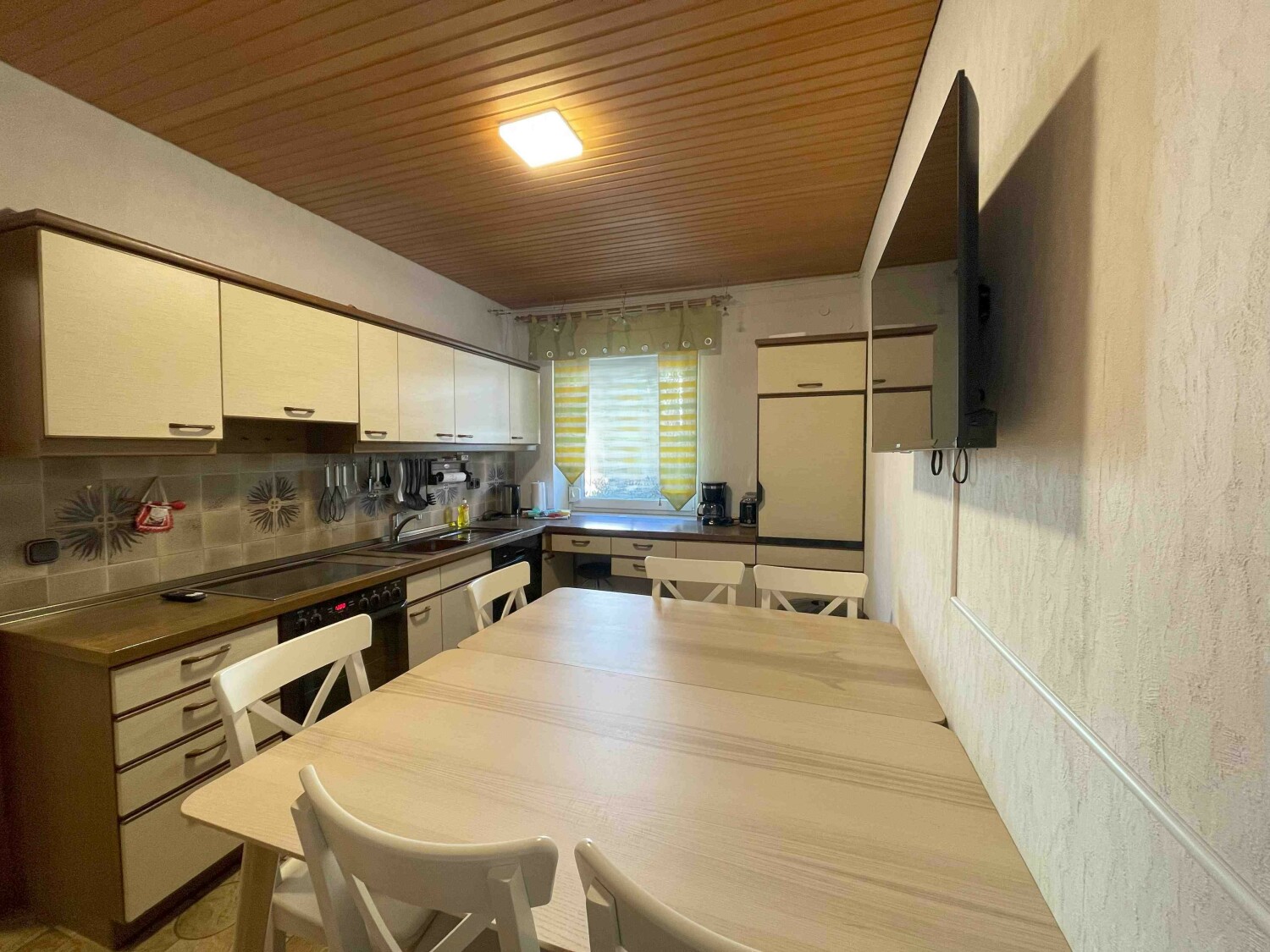 SAD241_(EG) Wackersdorfer Straß 38, 92421 Schwandorf (1).jpg