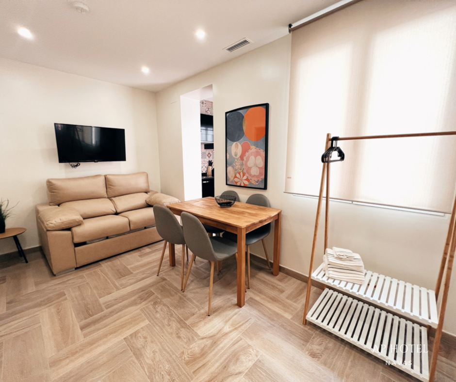 AP HOTEL NAV - 010.PNG