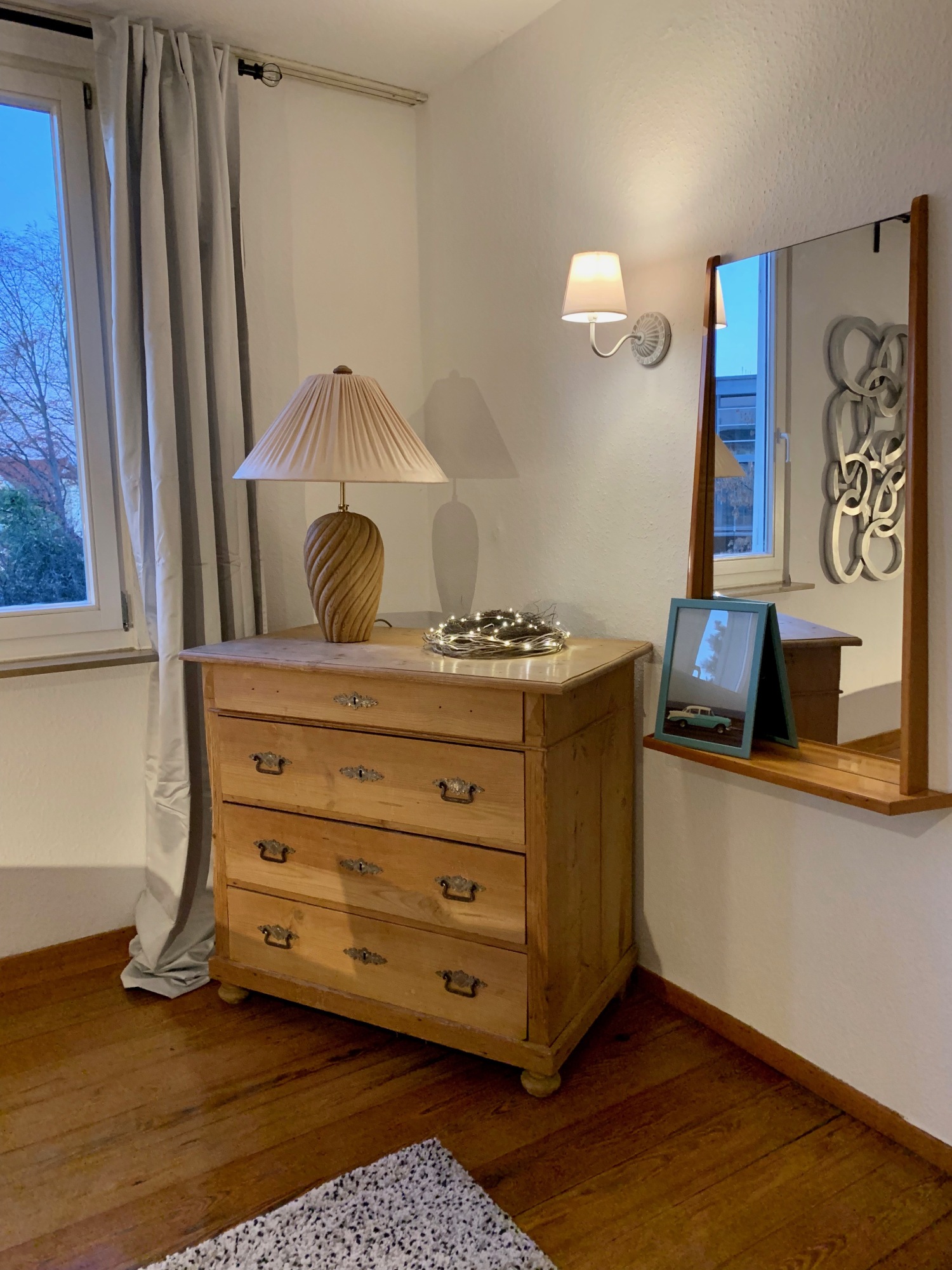 outlet-metzingen-outletcity-ferienwohnung-villa-apartment-uebernachten-kurzzeitmiete-stadtvilla-privat-appartment-historical-DG-Schlafen1-2.jpeg