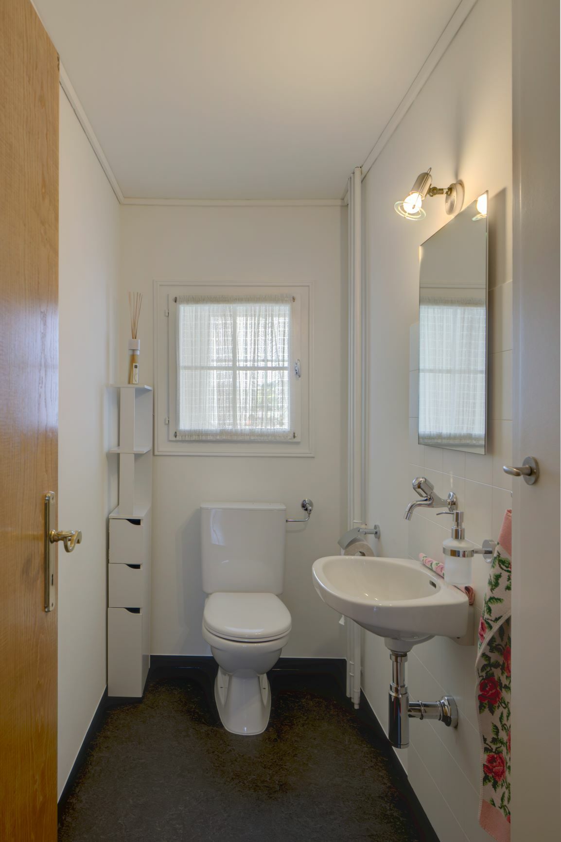 014_neu1_Sep. Toilette_Whg_Blattenheimatstr.8_AI.jpg