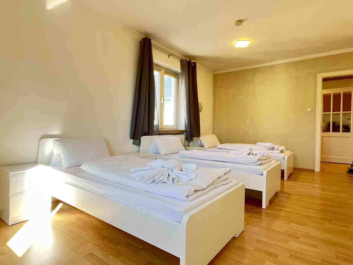 SWF121_ Amberger Straße 5, 92521 Schwarzenfeld (11).jpg