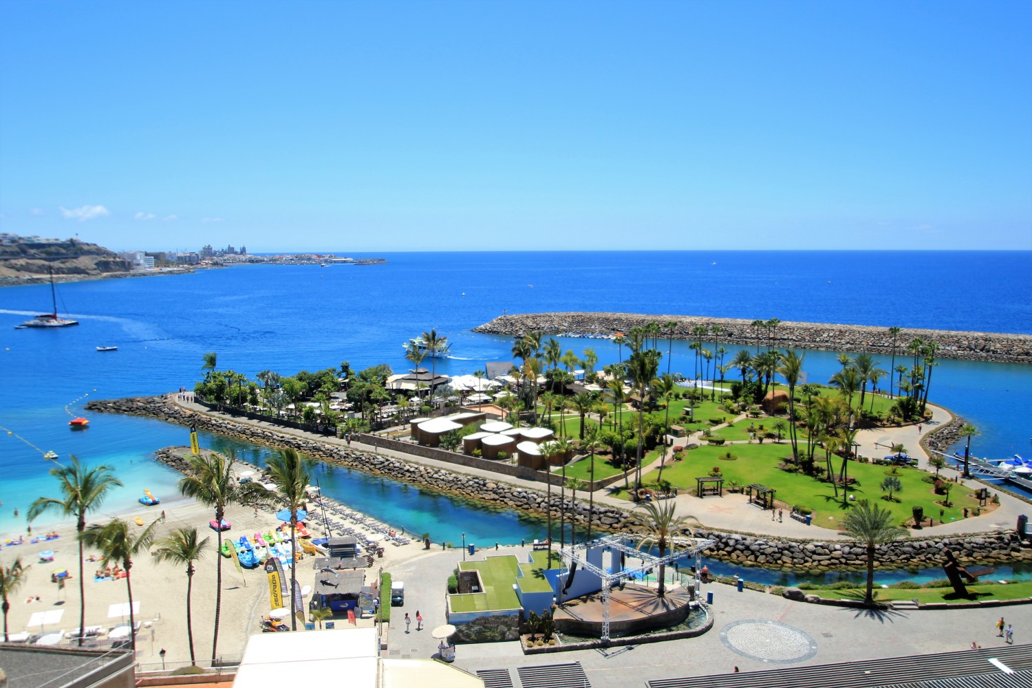 33.Hjerte øya ved Anfi.jpg