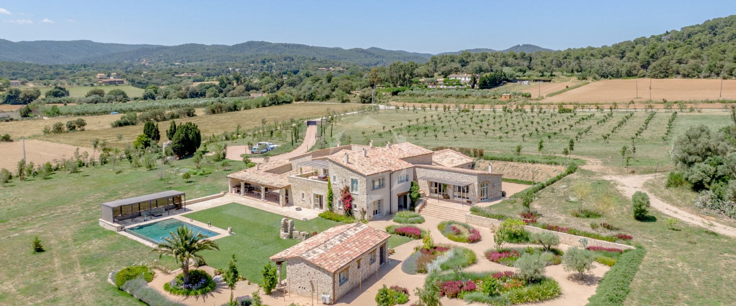 Modern Luxury Masia ,Mont ras, playa de castell,  Unique Costa Brava Homestory0108.jpg