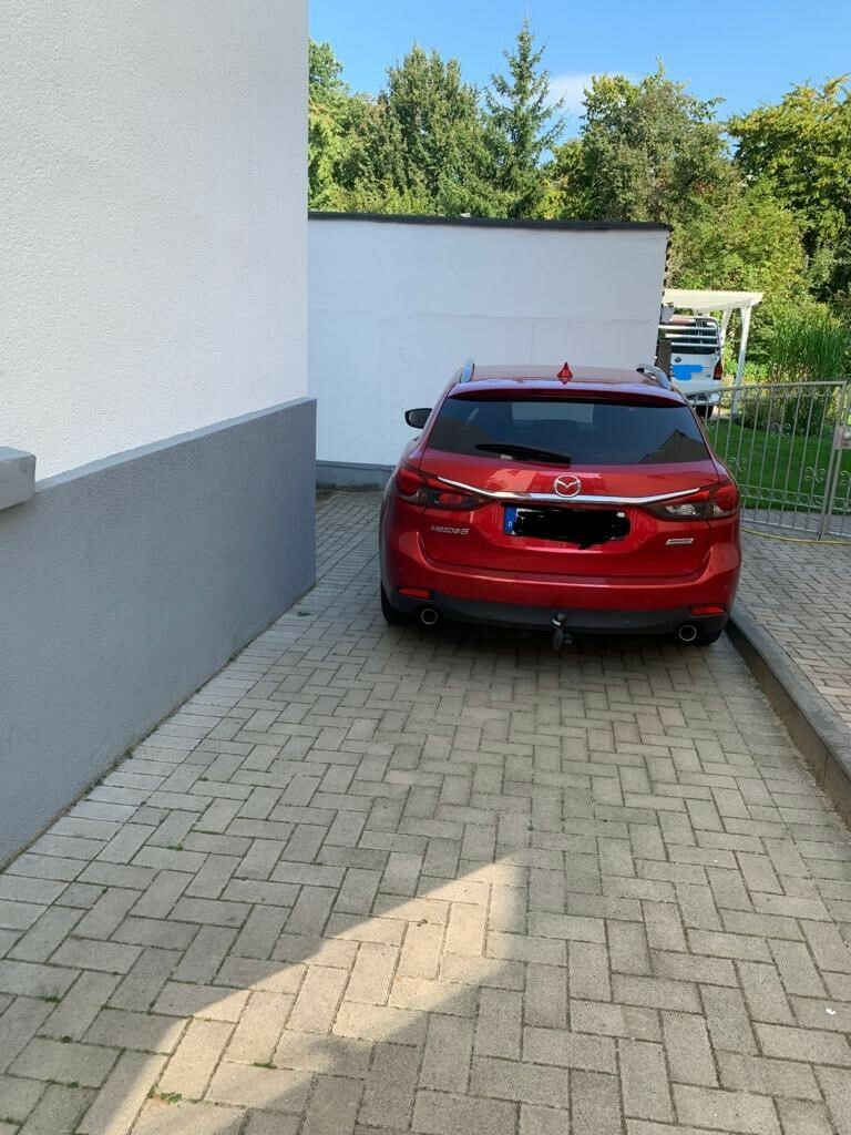 Parkplatz neu.jpg