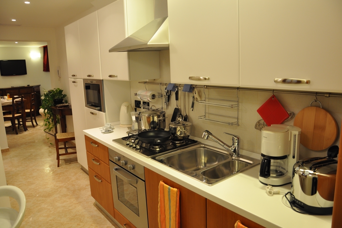 adriabella casa sanboldo appartamento manin 04 interni cucina.jpg