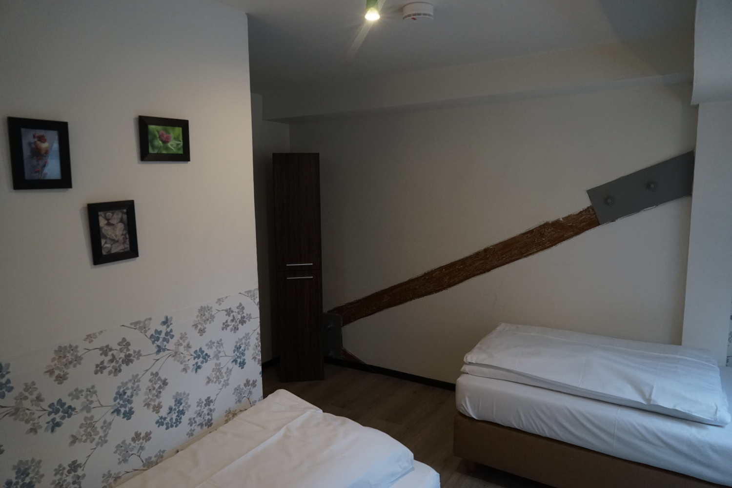 2 Bettzimmer MTB-3.JPG