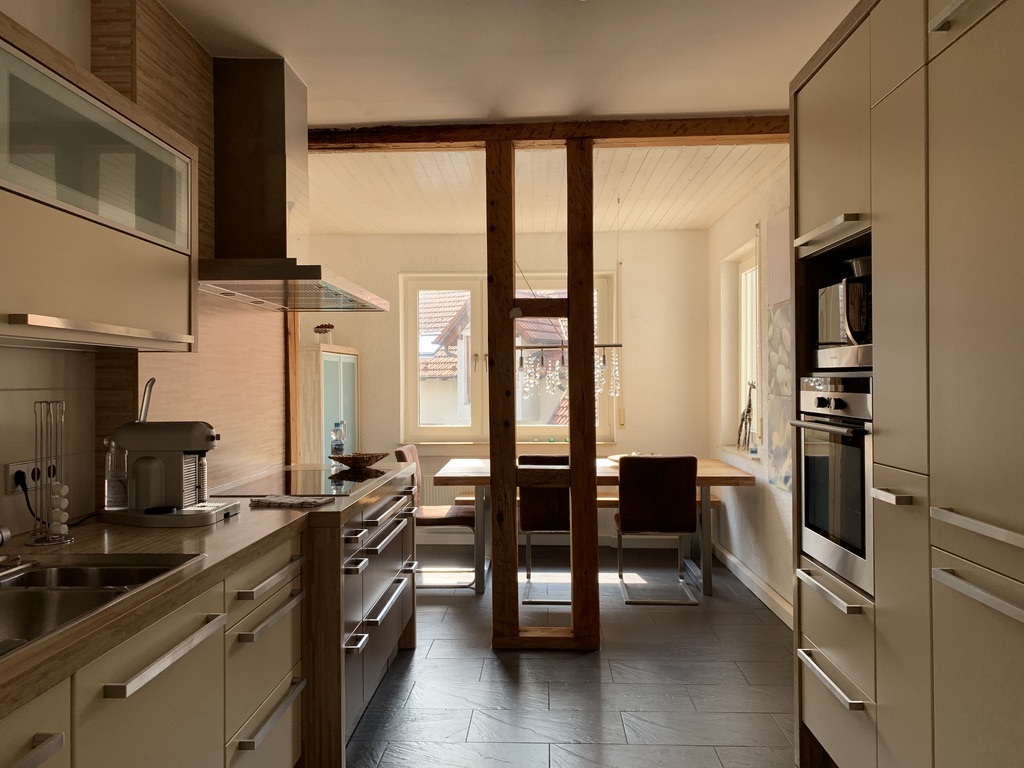 apartment_ferienwohnung_metzingen_gross_villa_landenberger_annemarie_kueche.jpg
