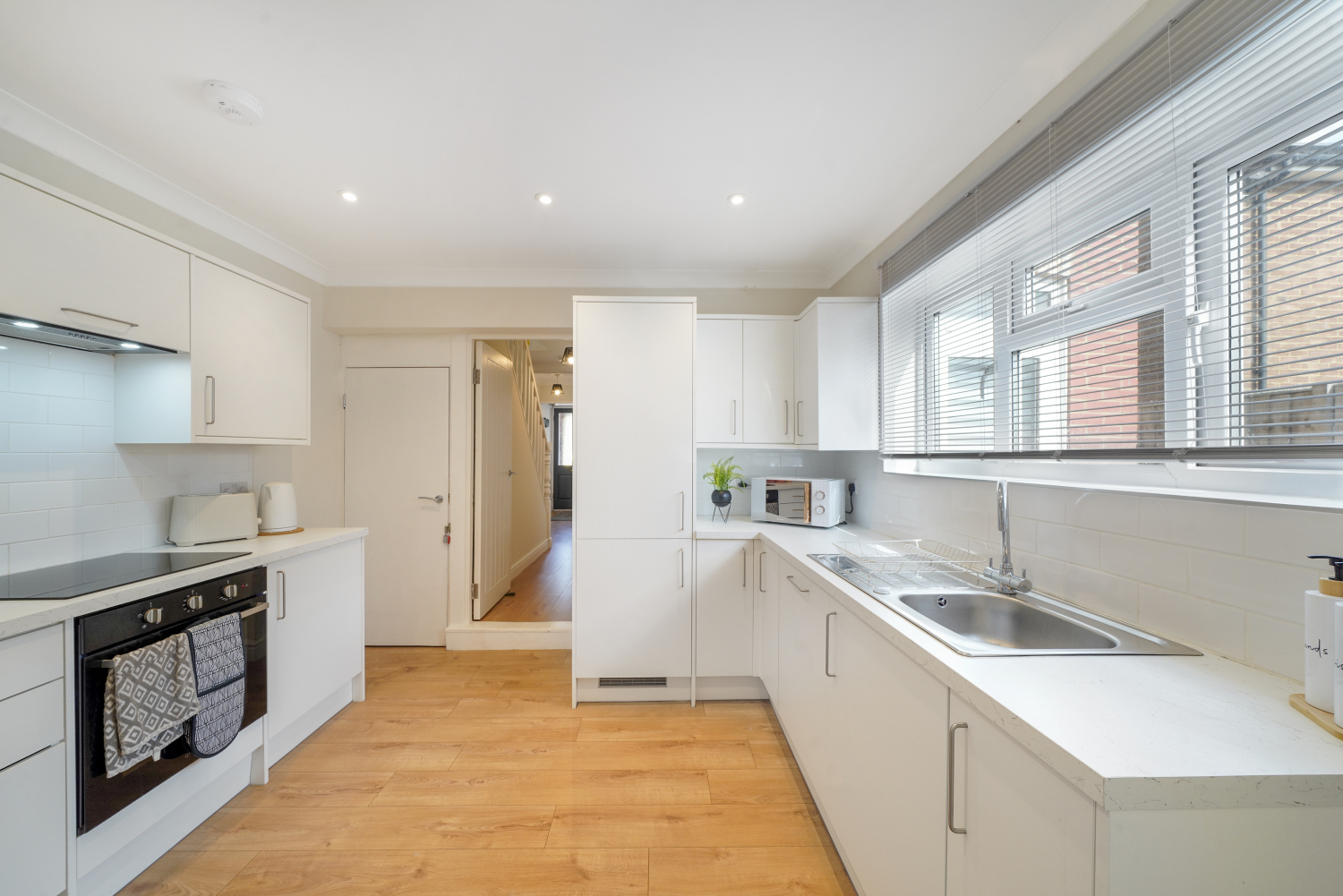 85 Harrowden Road - 6ZYxIg4okQLd1fRlyqPD.jpg