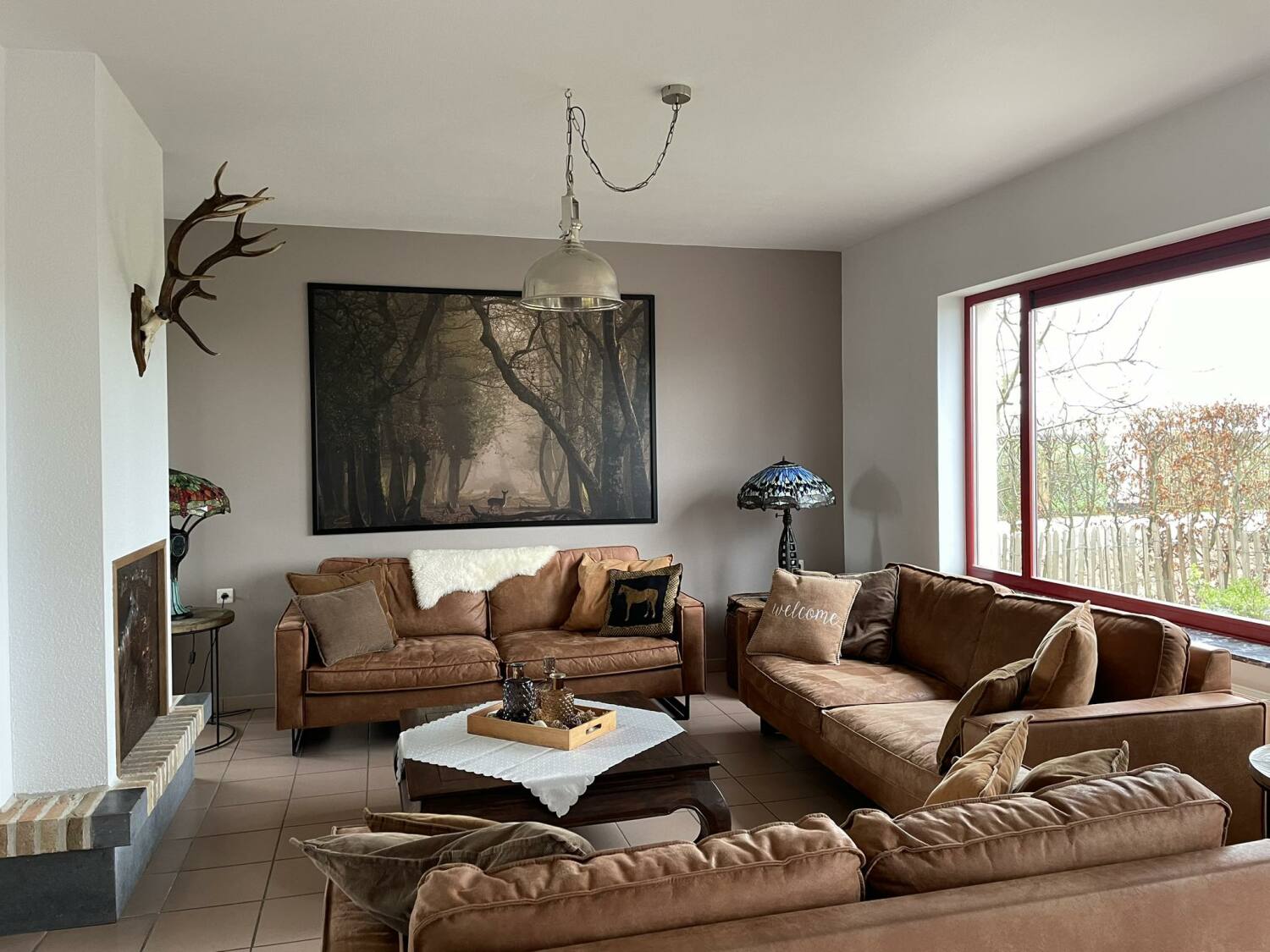 3 zetels in salon.jpg