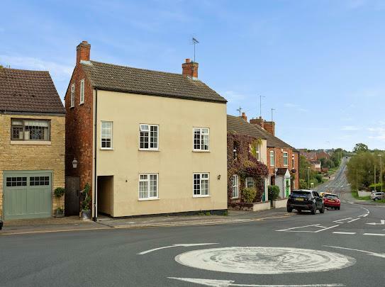 WhatsApp Image 2025-11-03 at 14.02.39.jpeg