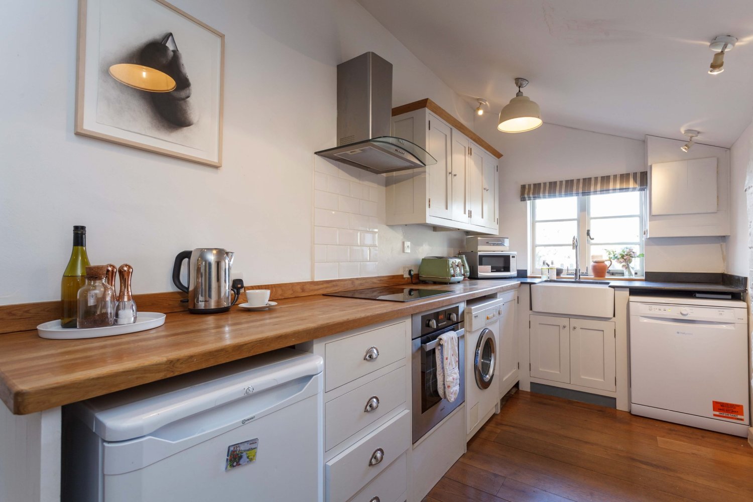 Apple Cottage Kitchen.jpg