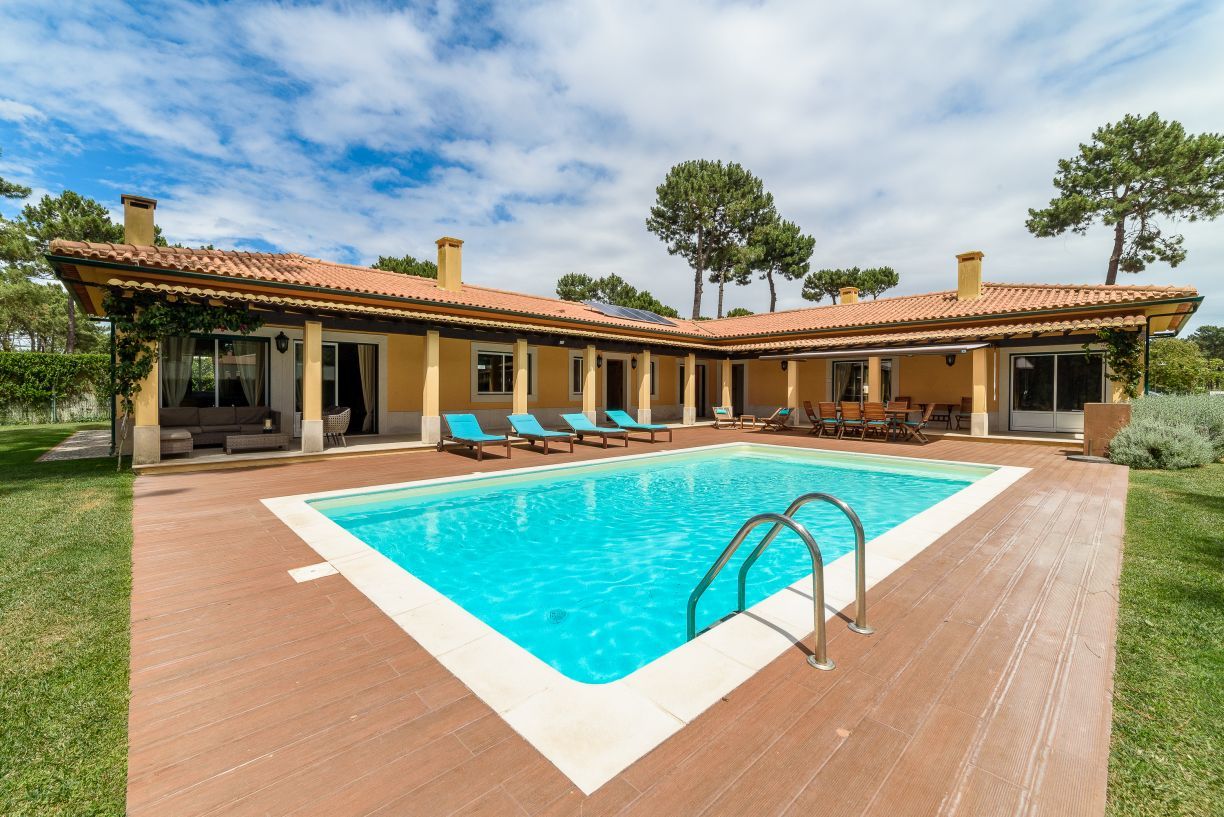 Lisbon Beach Villas Villa 18 Lovely 4 bedroom holiday villa in golf
