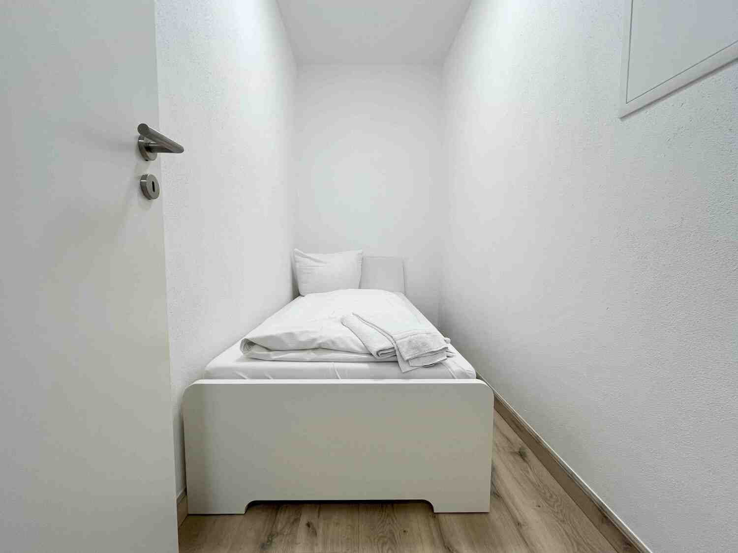 LAP105_(OG links) Pielmühler Straße 4, 93138 Lappersdorf (8).jpg