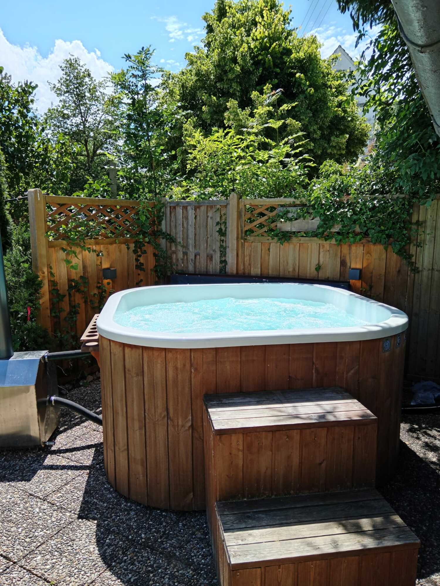 WhatsApp Image 2024-06-17 at 09.00.14 (2).jpeg